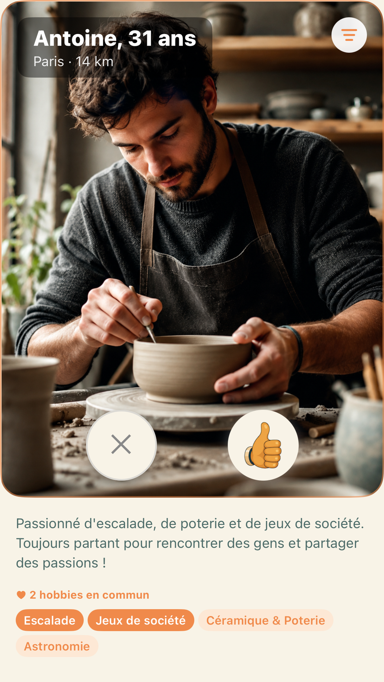 Écran de découverte de profils dans l'application HobiPal